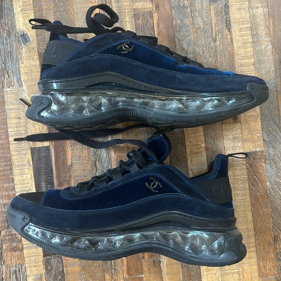 Chanel 2020 interlock sneakers - Picture 7 of 7